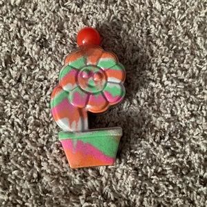 1. Orange white green pink flower sand art